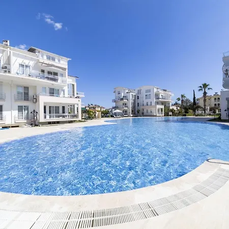 Gorgeous Flat With Pool In Antalya Apartment